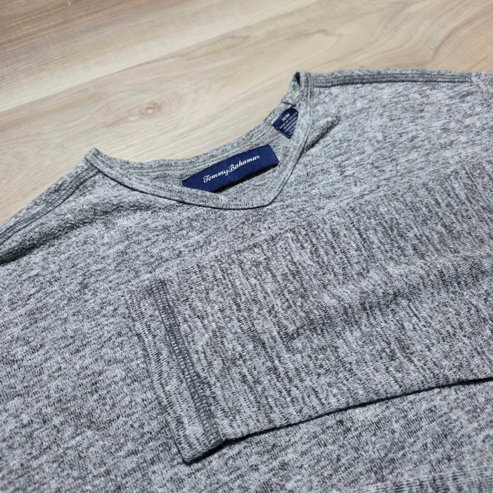 Tommy Bahama V-Neck Long Sleeve Mens Medium Grey Marl T215347 Casual Knit Shirt